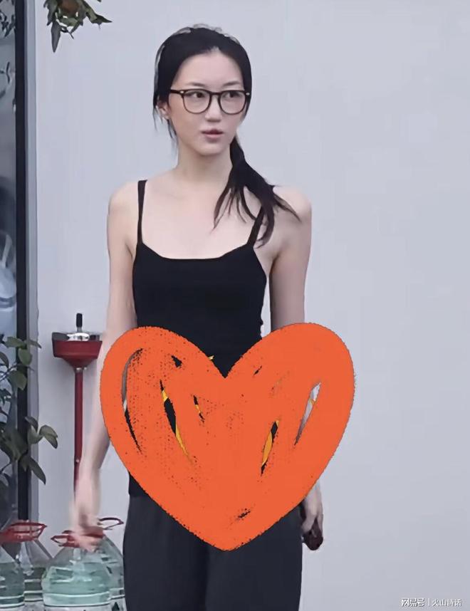 英媒:找库库的替代者,切尔西有意和曼联争夺刘易斯