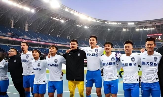 米奇:福克斯明天比赛最后时刻依然会拿球 并且我对他充满信心