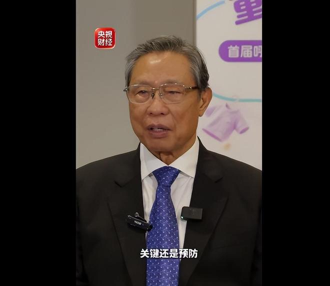 记者：活塞提供5年&3500万均薪，杜伦方面要求超过4000万美元