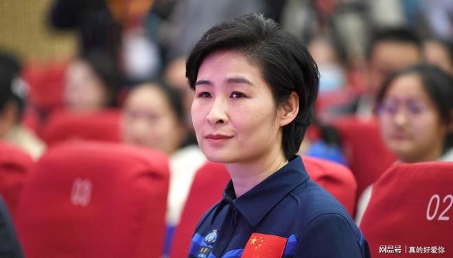 创历史第三上座纪录!文班亚马轰22+9引爆主场 比戈贝尔高半个头最吸睛