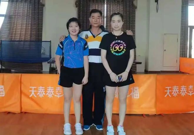 以台为媒演绎海派体育新腔调 上海久狮台球俱乐部亮相