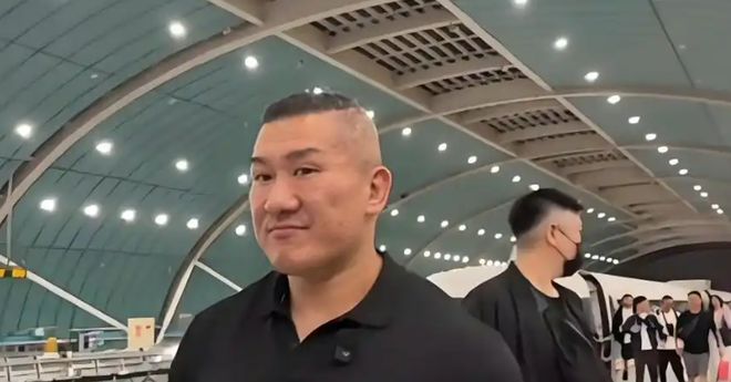 尼兰德:我感觉真的很糟糕,心里难受极了,这很难熬