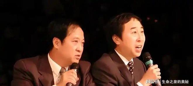 38岁清华毕业生李龙备考3年被北大医学部录取:八年制本博,高考成绩列黑龙江省前300名,未来希望从事相关科研,曾拒绝签约机构卖课