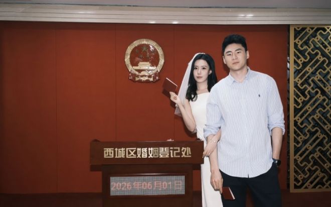双2亿+丹霞镜头同档唯一！OPPO Find X10发布：5499元起