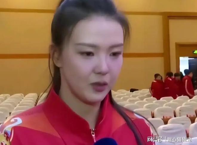 痛心!北京机车女孩客死新疆,仅22岁,曝车祸画面细节,对方直接逃逸
