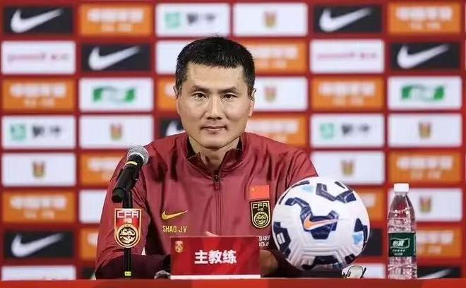 约克：曾建议曼联花1亿英镑打包奥利塞和埃泽，但当时没人听