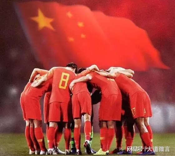 “还不如送块肉！”被扔下的教师节礼物引关注，评论区的老师很现实！